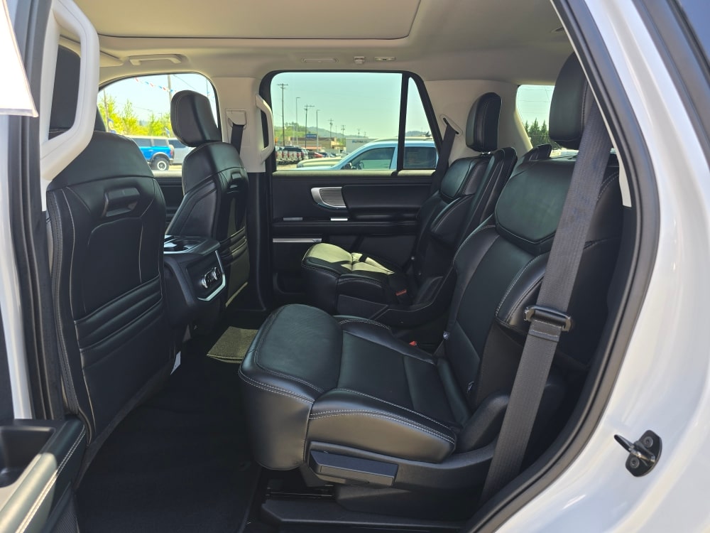 Thumbnail: 2025 Ford Expedition - 9