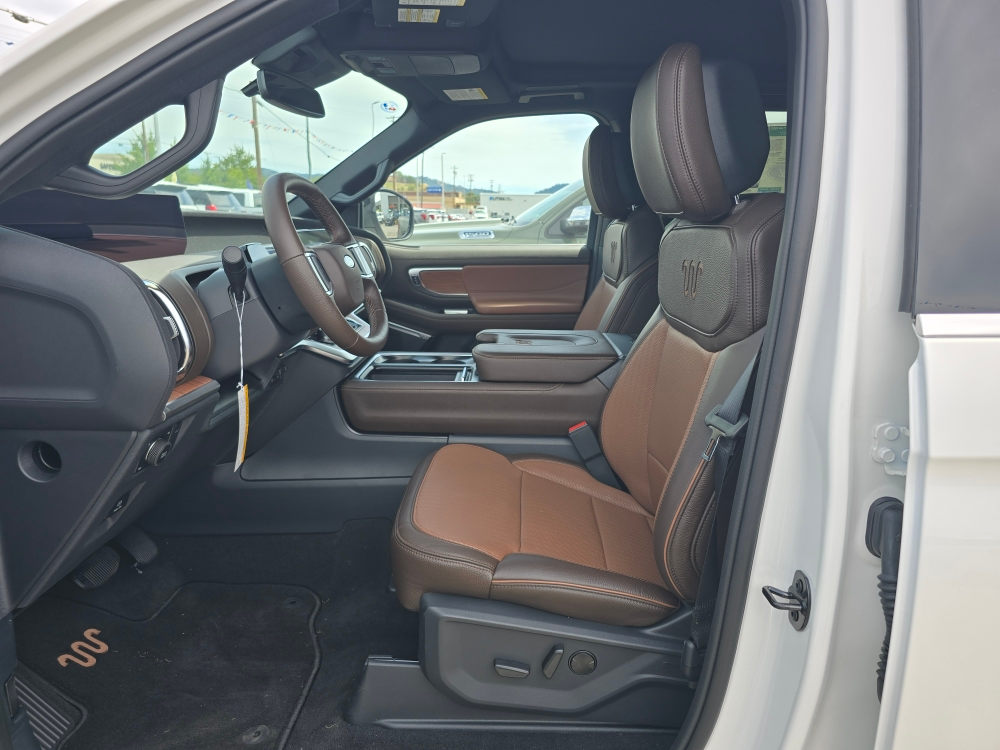Thumbnail: 2026 Ford Expedition - 9