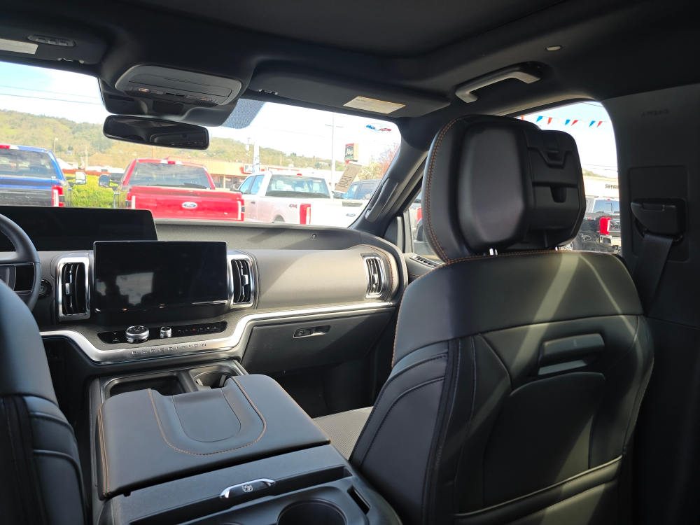 Thumbnail: 2026 Ford Expedition - 17