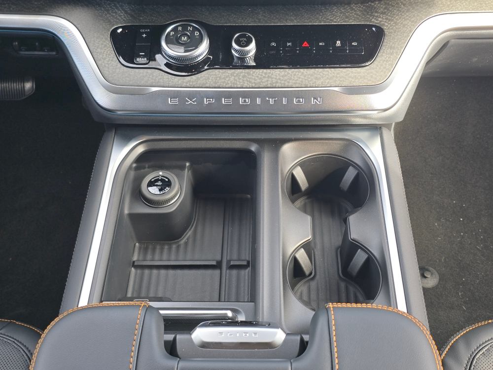 Thumbnail: 2026 Ford Expedition - 12