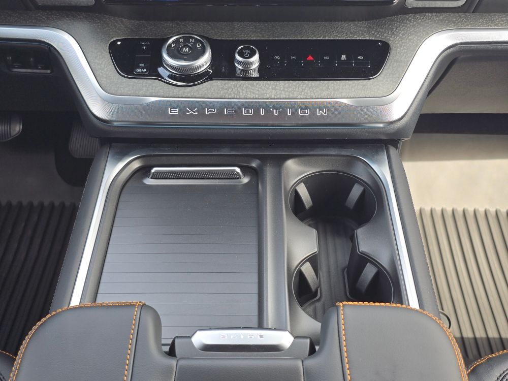 Thumbnail: 2027 Ford Expedition - 16