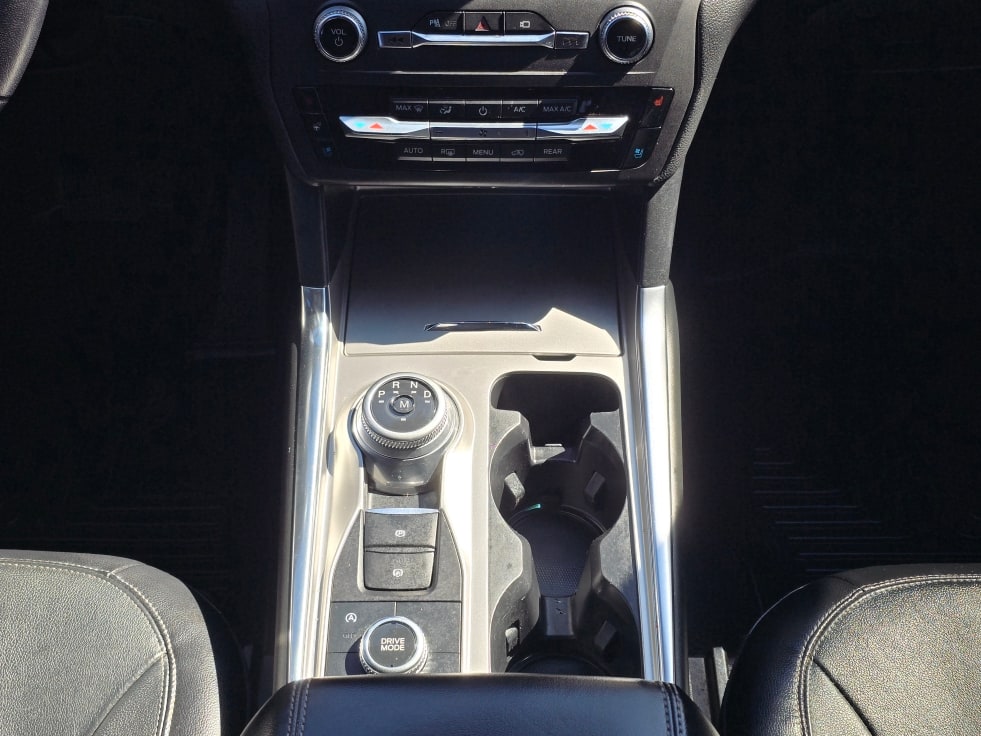 Thumbnail: 2020 Ford Explorer - 14