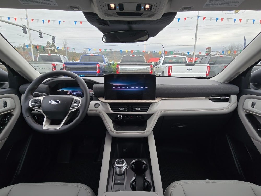 Thumbnail: 2026 Ford Explorer - 11