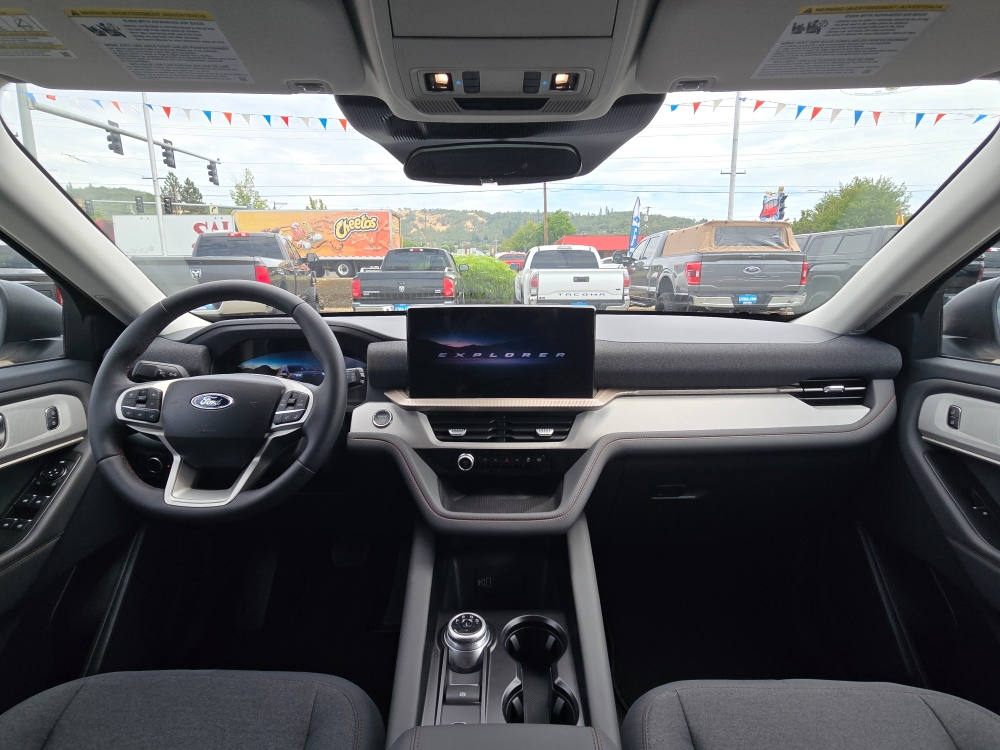 Thumbnail: 2026 Ford Explorer - 12
