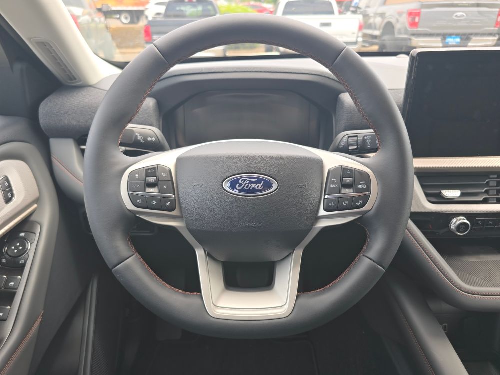 Thumbnail: 2026 Ford Explorer - 8