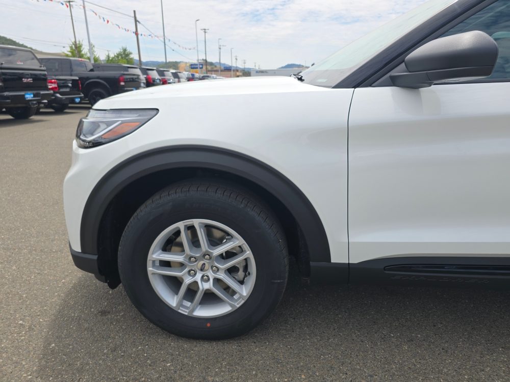 Thumbnail: 2026 Ford Explorer - 7