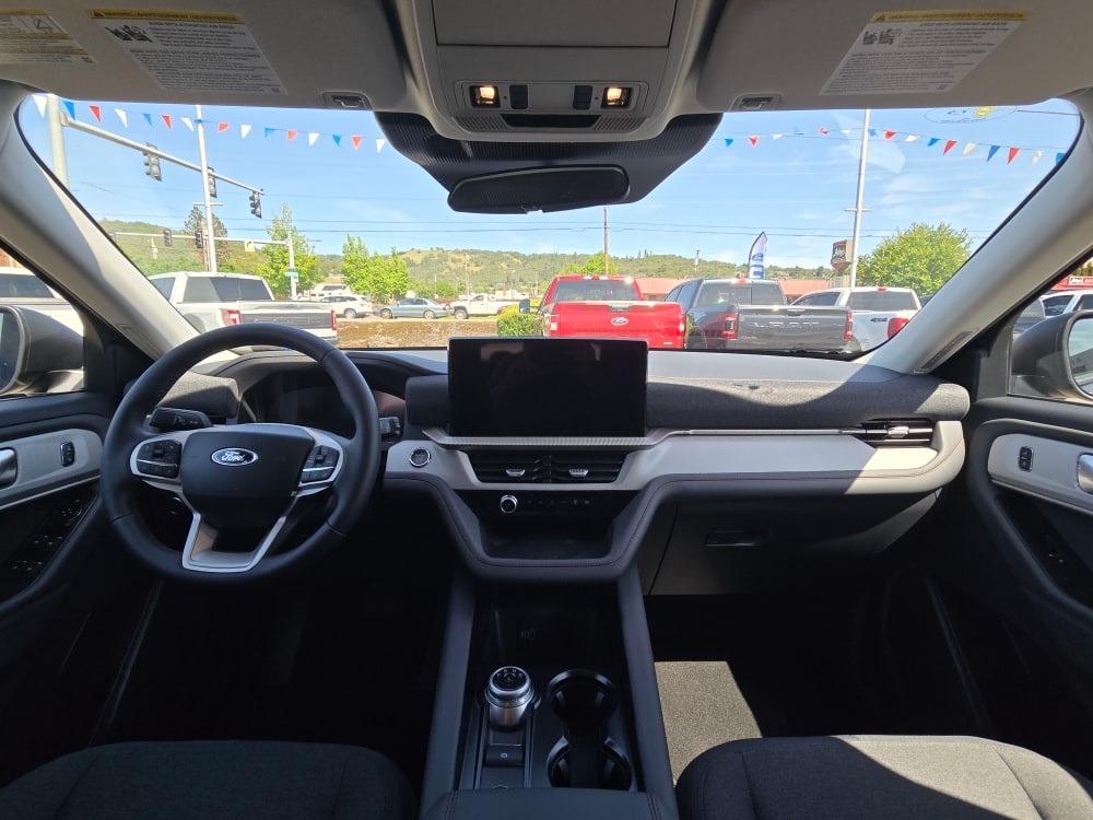 Thumbnail: 2026 Ford Explorer - 11