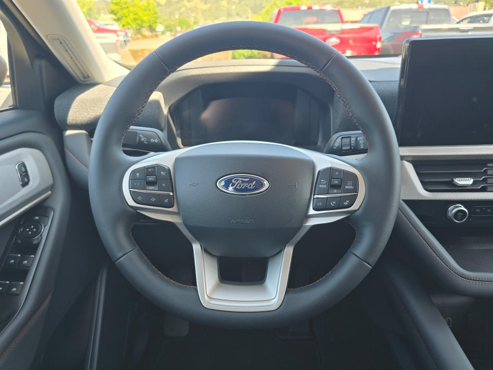 Thumbnail: 2026 Ford Explorer - 7