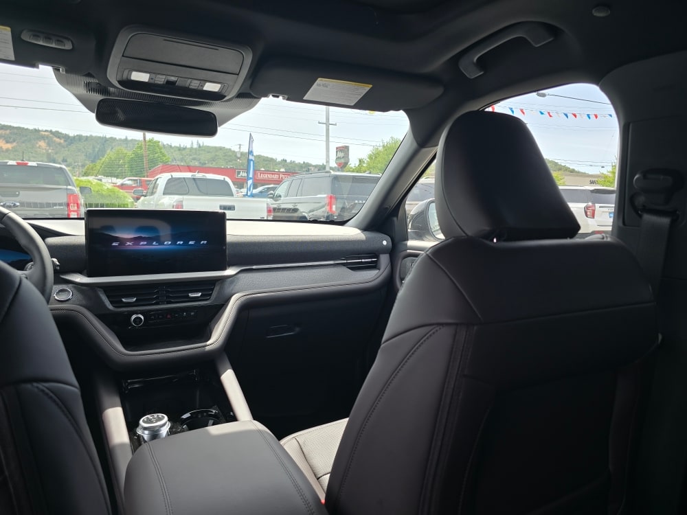 Thumbnail: 2026 Ford Explorer - 10