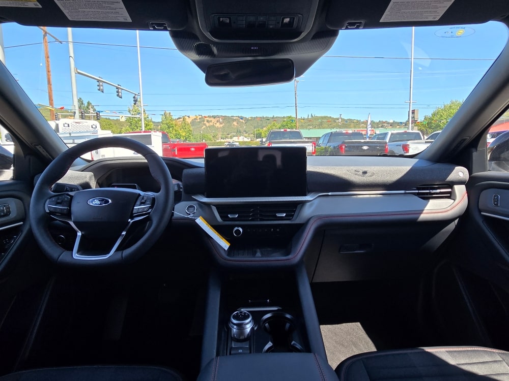 Thumbnail: 2025 Ford Explorer - 12