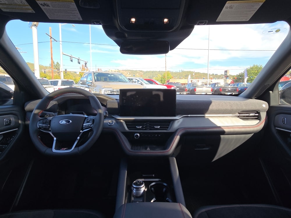 Thumbnail: 2025 Ford Explorer - 7