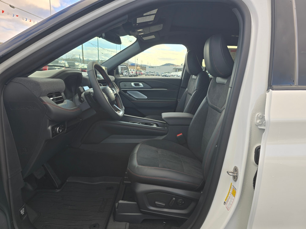 Thumbnail: 2026 Ford Explorer - 8