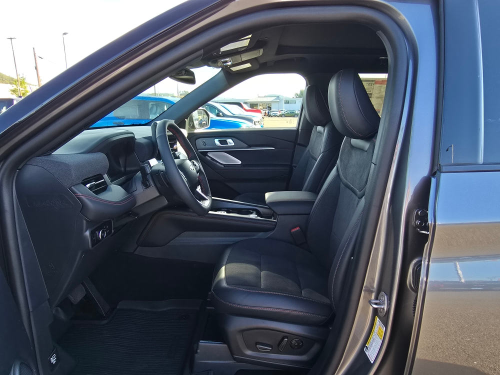 Thumbnail: 2025 Ford Explorer - 8