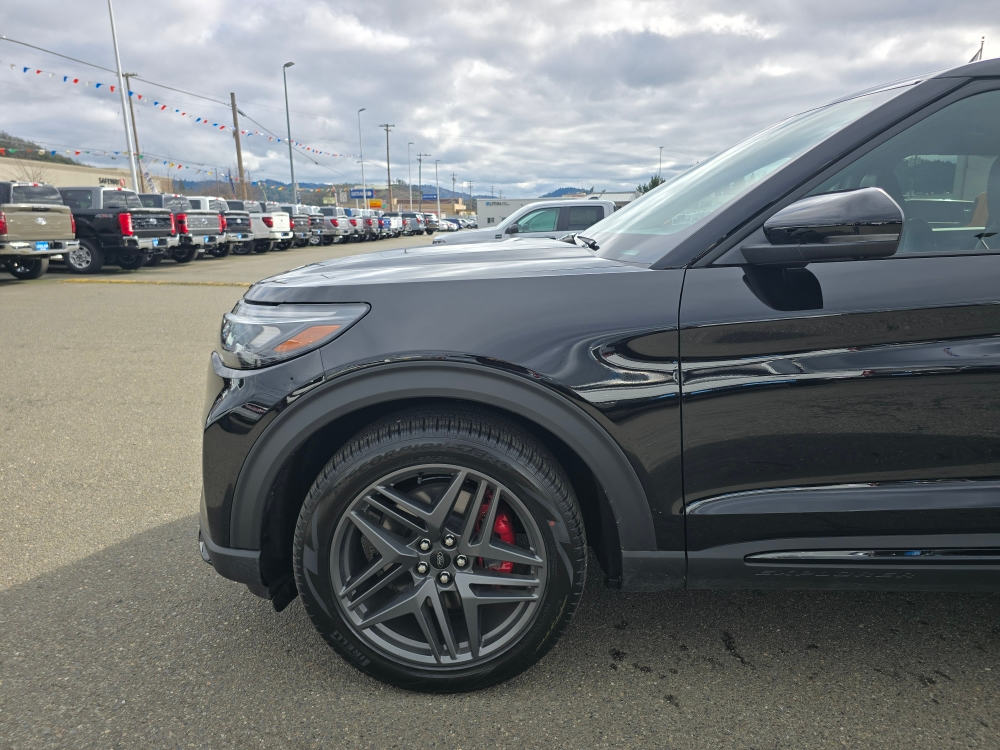 Thumbnail: 2026 Ford Explorer - 7