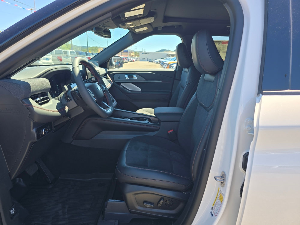 Thumbnail: 2026 Ford Explorer - 9