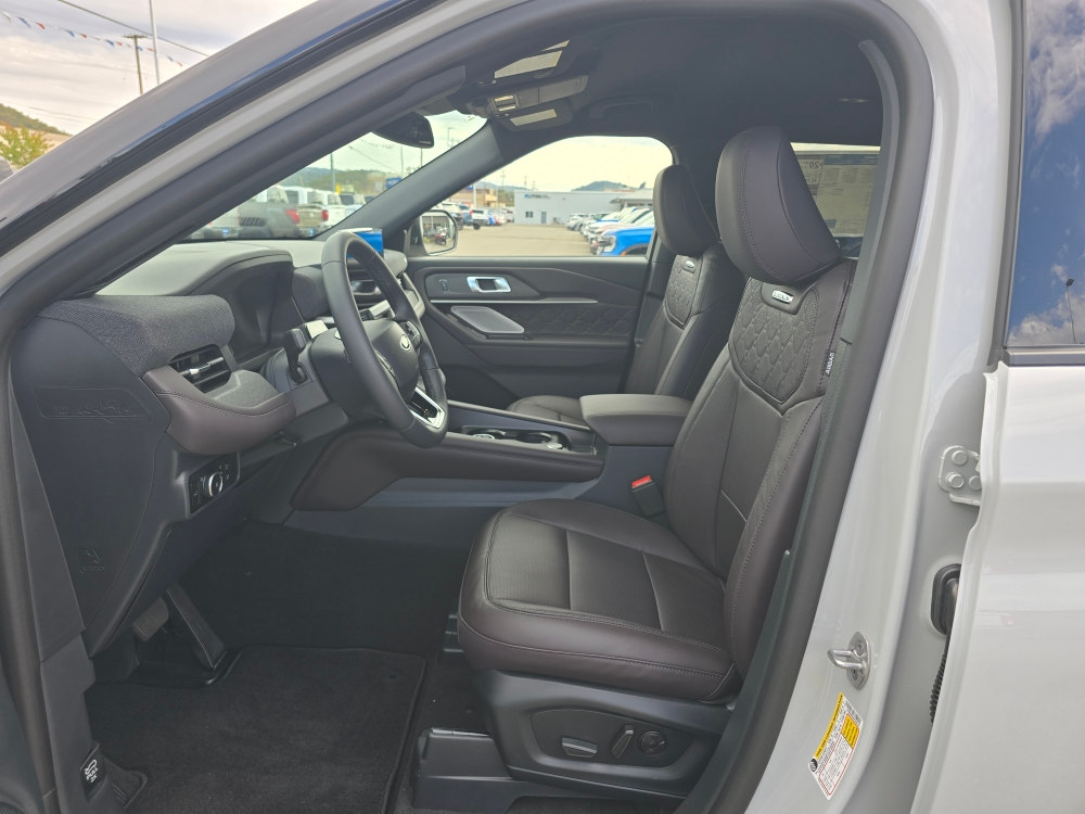 Thumbnail: 2027 Ford Explorer - 9