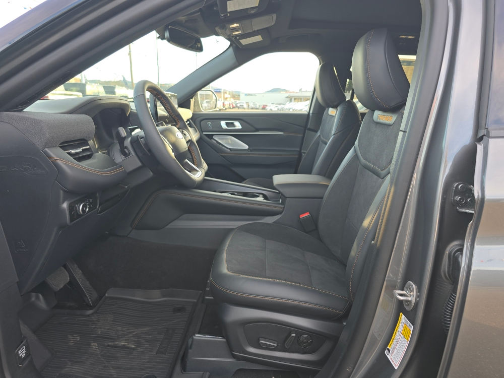 Thumbnail: 2026 Ford Explorer - 8