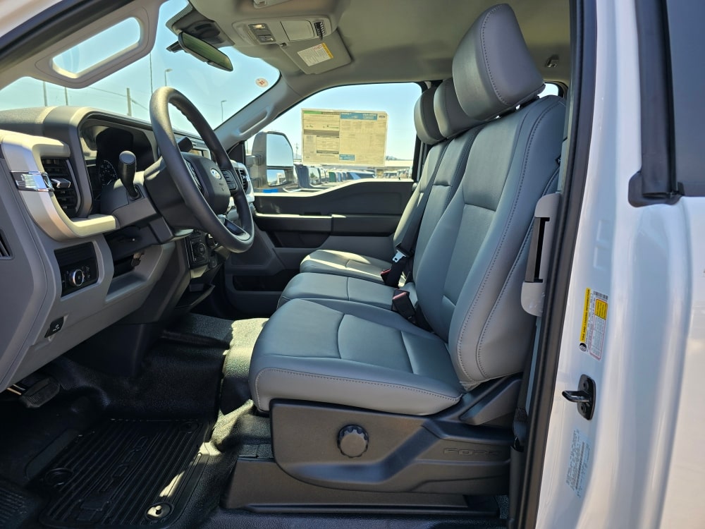 Thumbnail: 2025 Ford F-250 - 9