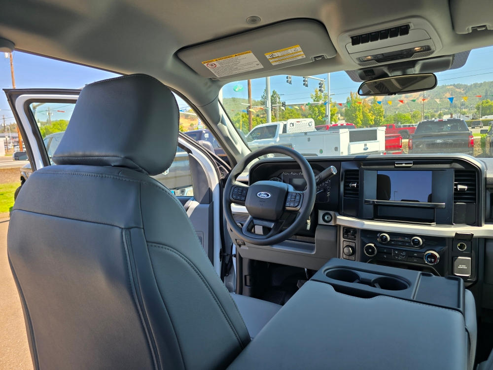 Thumbnail: 2025 Ford F-250 - 19