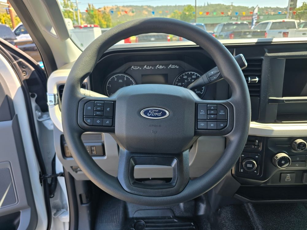 Thumbnail: 2025 Ford F-250 - 2