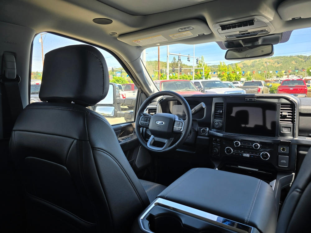 Thumbnail: 2025 Ford F-250 - 2