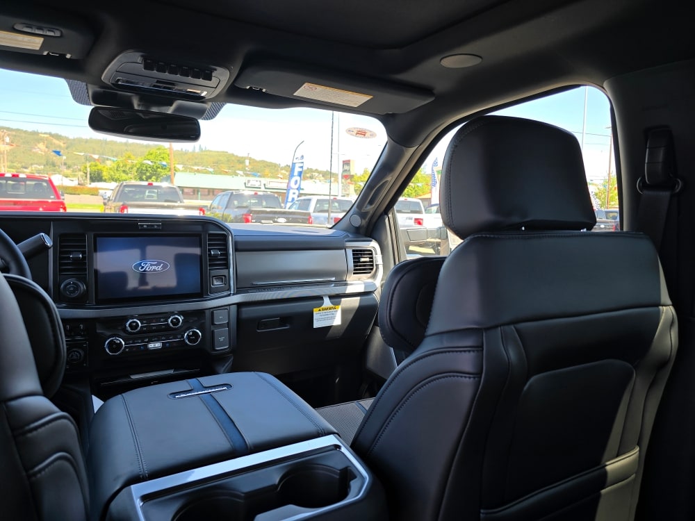 Thumbnail: 2025 Ford F-350 - 18