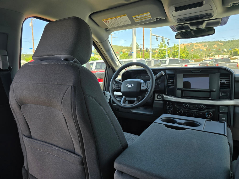 Thumbnail: 2025 Ford F-350 - 19