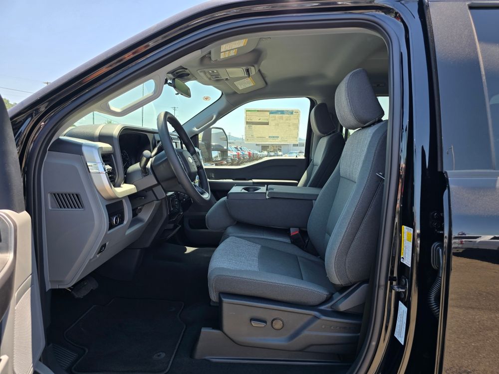 Thumbnail: 2025 Ford F-350 - 8