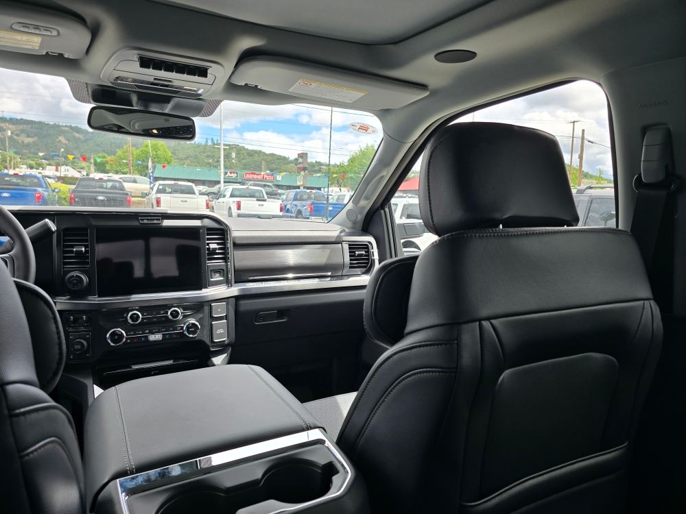 Thumbnail: 2025 Ford F-350 - 9