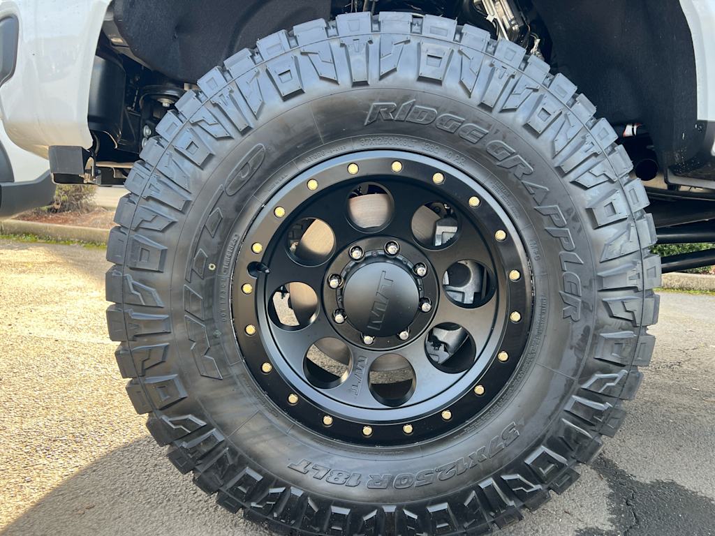 Thumbnail: 2025 Ford F-350 - 6