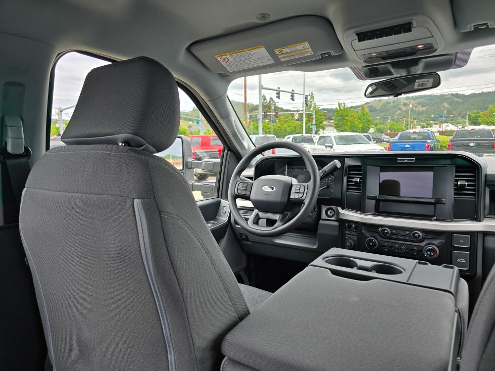 Thumbnail: 2025 Ford F-350 - 19