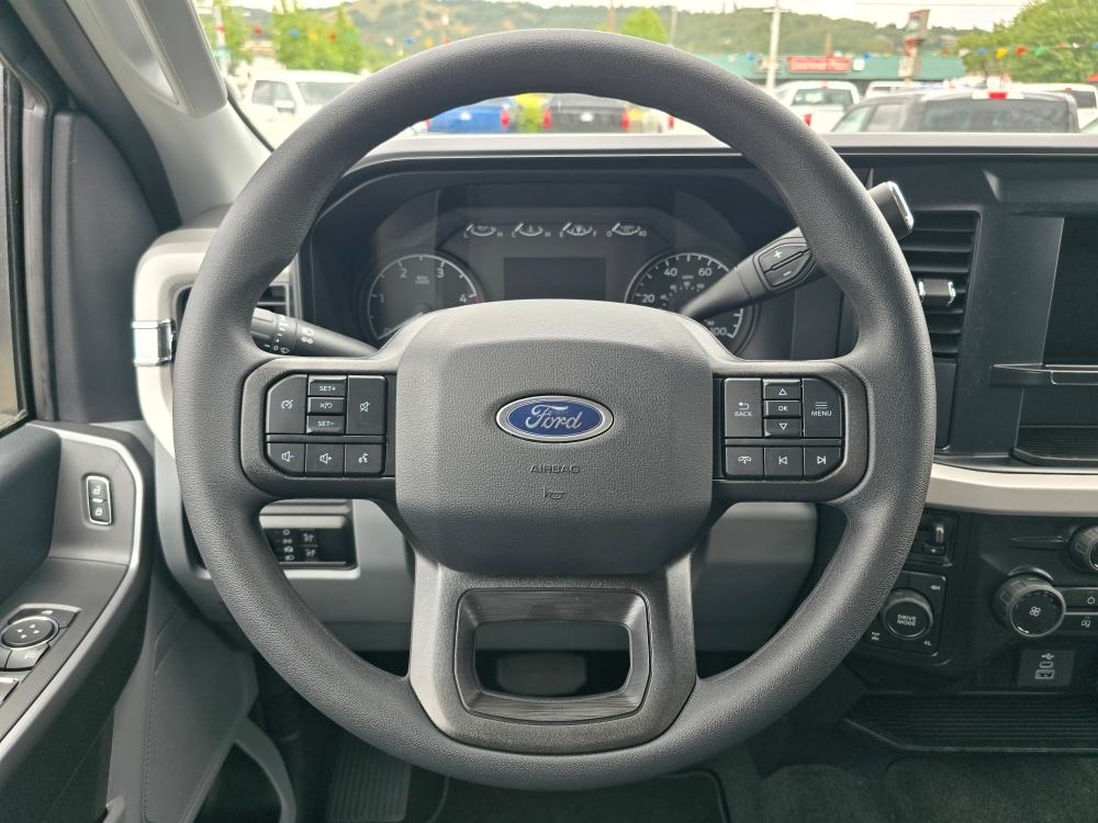 Thumbnail: 2025 Ford F-350 - 2