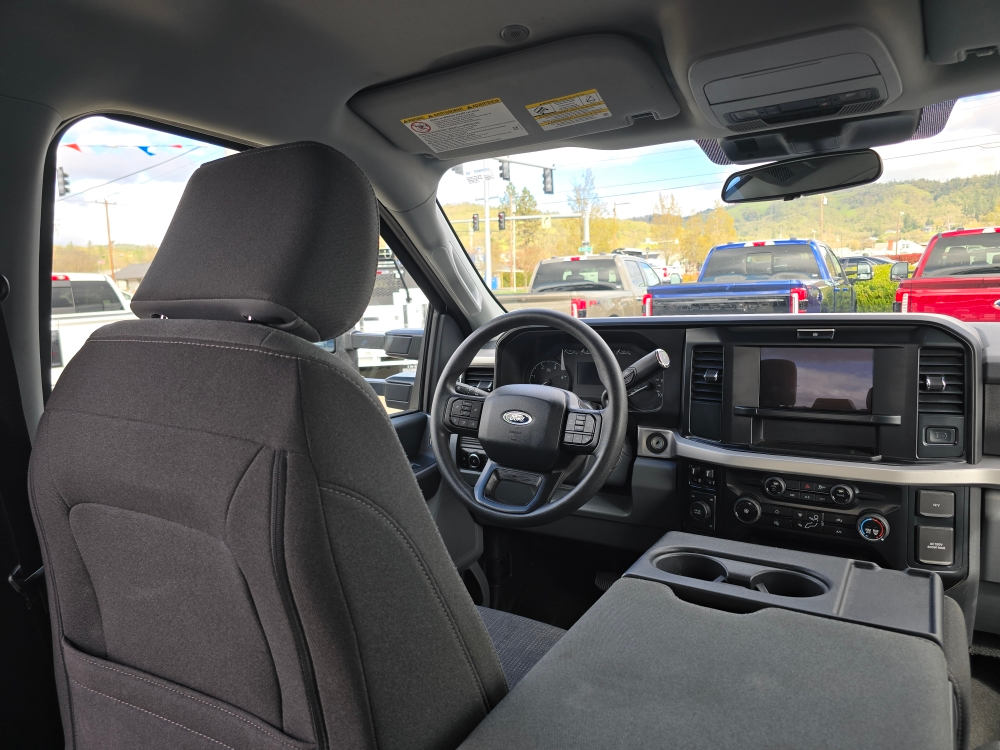 Thumbnail: 2025 Ford F-350 - 19