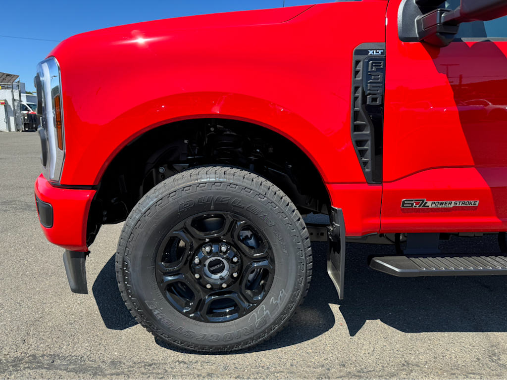 2024 Ford F-350 XLT 7