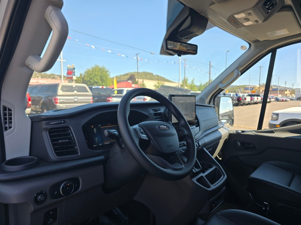 Thumbnail: 2026 Ford Transit Series - 2