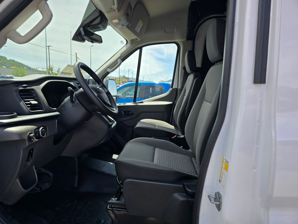 Thumbnail: 2025 Ford Transit Series - 8