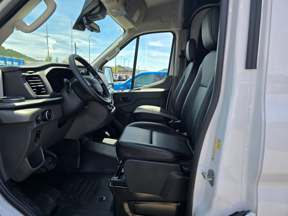 Thumbnail: 2025 Ford Transit Series - 8