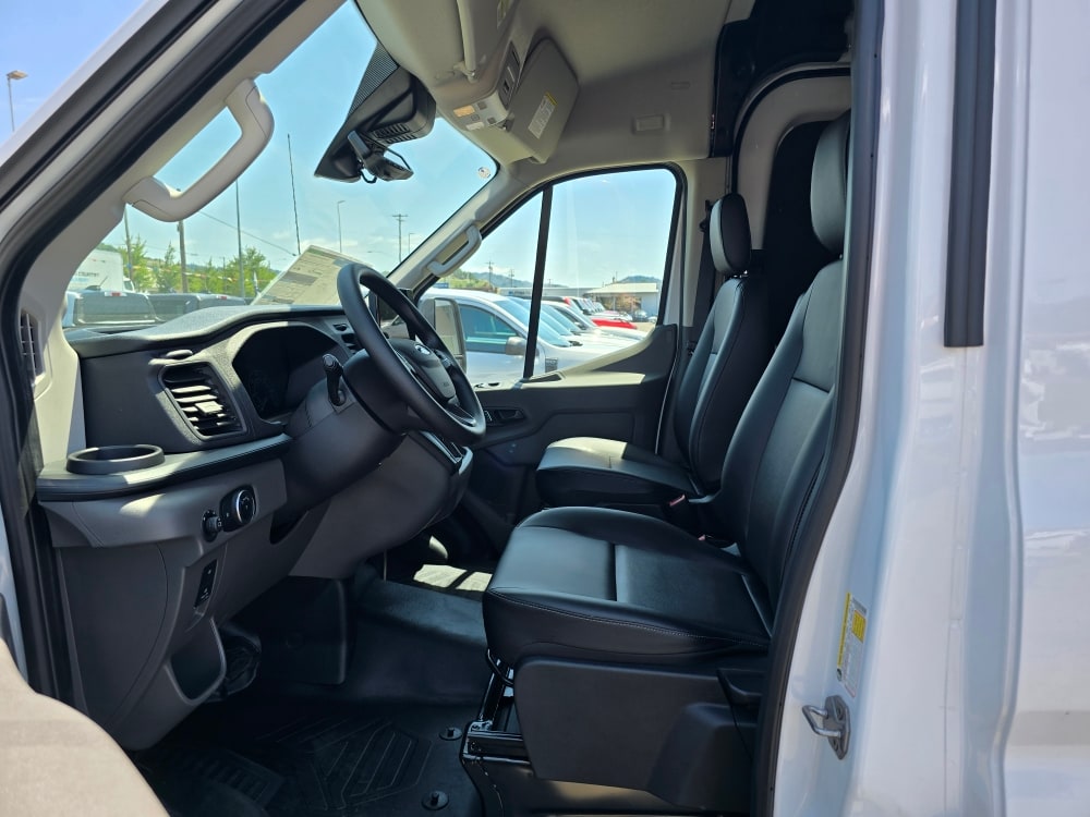 Thumbnail: 2025 Ford Transit Series - 8