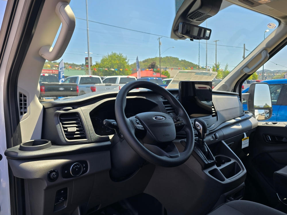 Thumbnail: 2025 Ford Transit Series - 2