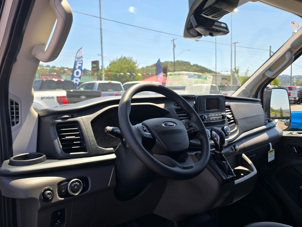 Thumbnail: 2025 Ford Transit Series - 2