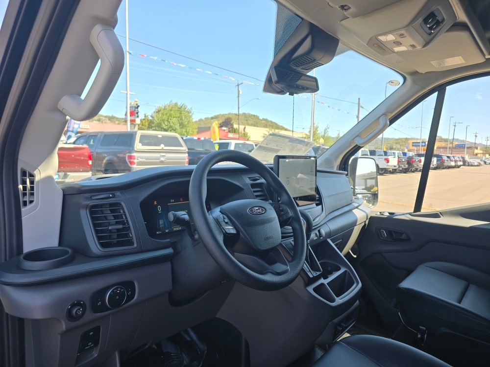 Thumbnail: 2026 Ford Transit Series - 2