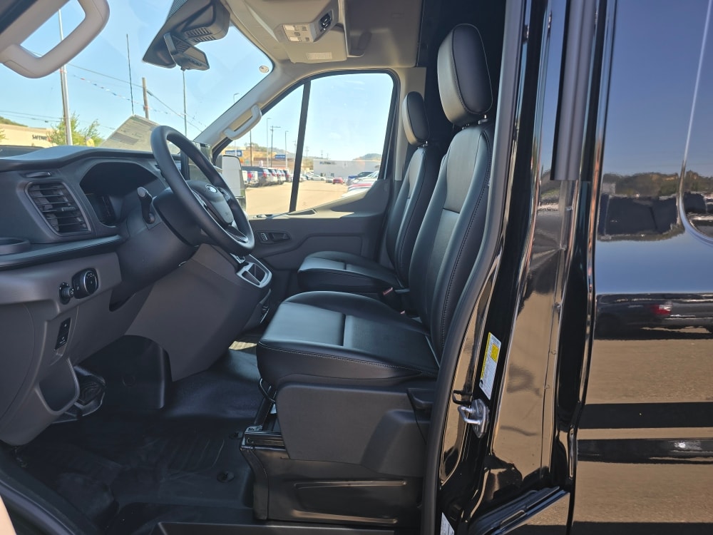 Thumbnail: 2026 Ford Transit Series - 8