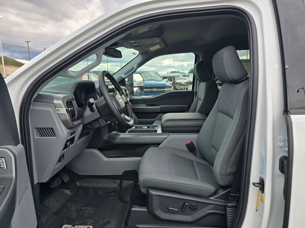 2025 Ford F-150 XLT 9
