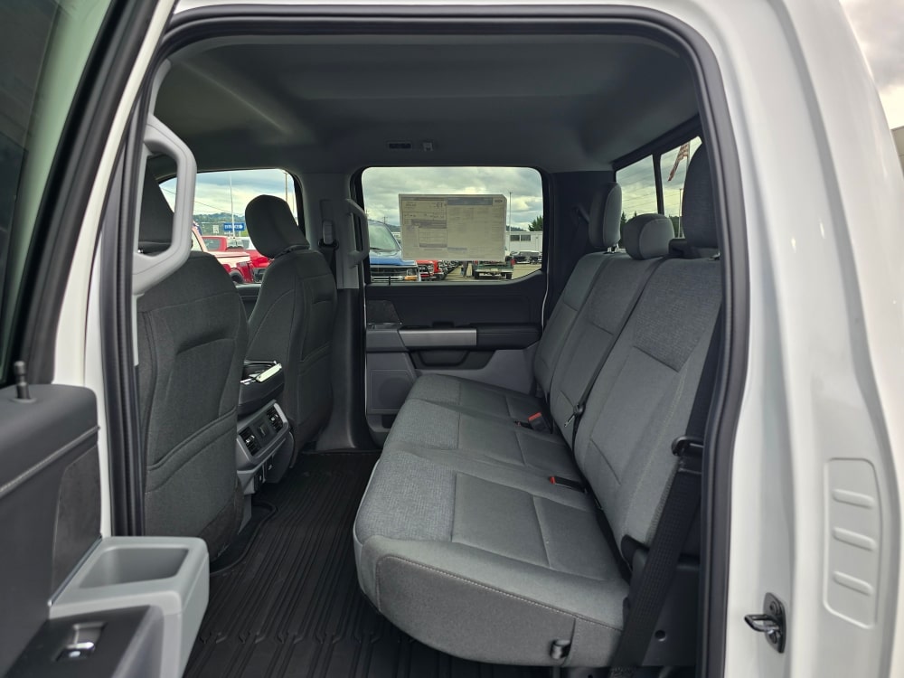 2025 Ford F-150 XLT 11