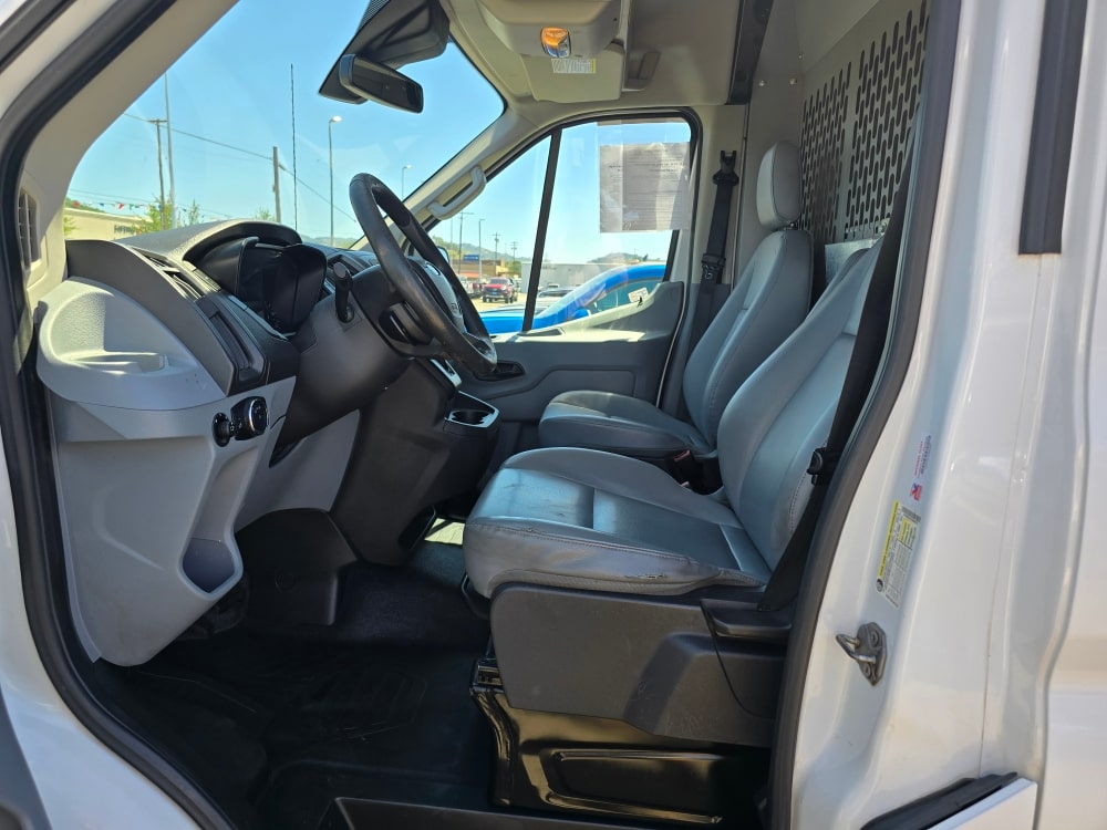 Thumbnail: 2015 Ford Transit Series - 9