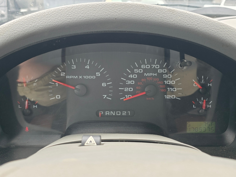 Thumbnail: 2005 Ford F-150 - 21
