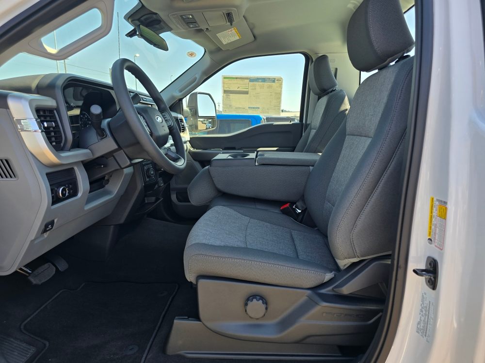 Thumbnail: 2025 Ford F-250 - 8