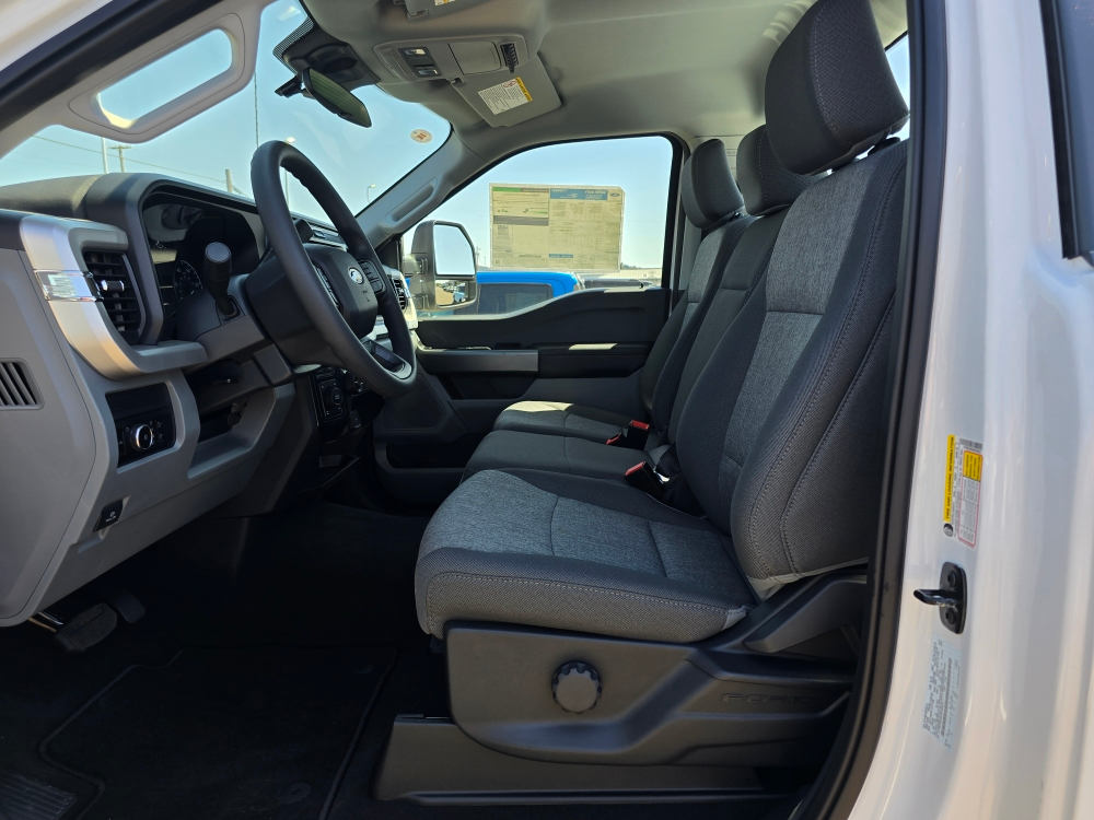 Thumbnail: 2025 Ford F-250 - 9