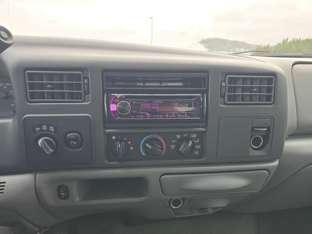 Thumbnail: 2004 Ford F-350 - 13