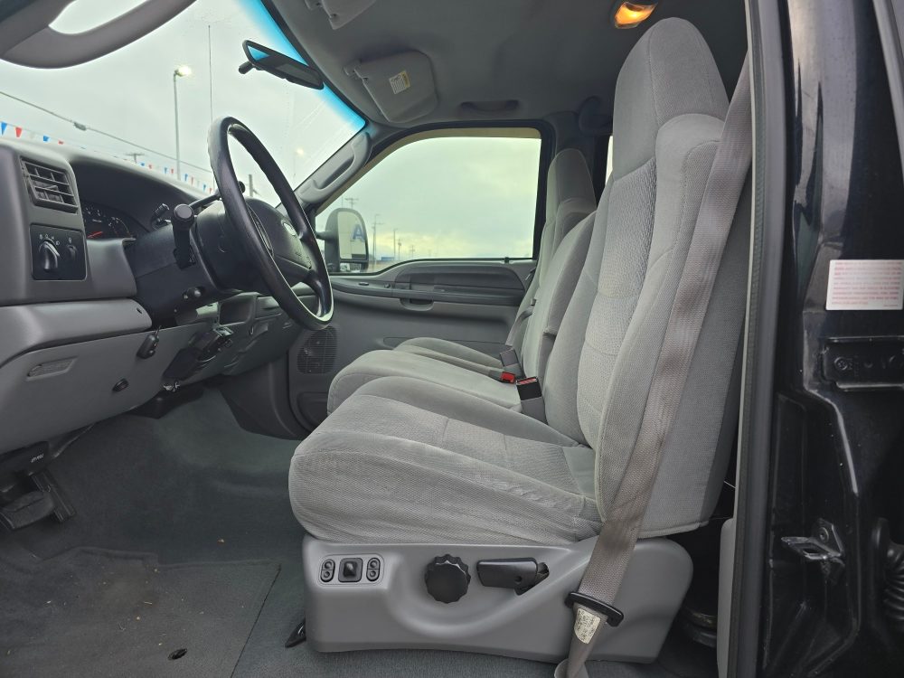 Thumbnail: 2004 Ford F-350 - 9